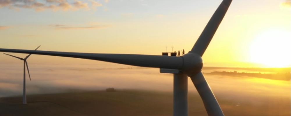 Vindkraftsbranschens intresse verkar vika. Redan i juni visade Tysklands tidigare auktion tecken på svag efterfrågan, då endast två aktörer lämnade bud i en upphandling om en gigawatt kapacitet i Nordsjön. Ett av dessa bud kom från franska energijätten TotalEnergies – och var ett så kallat nollbud, vilket innebär att företaget inte begärde några statliga stöd eller ersättning per producerad kilowattimme. Foto: Totalenergies