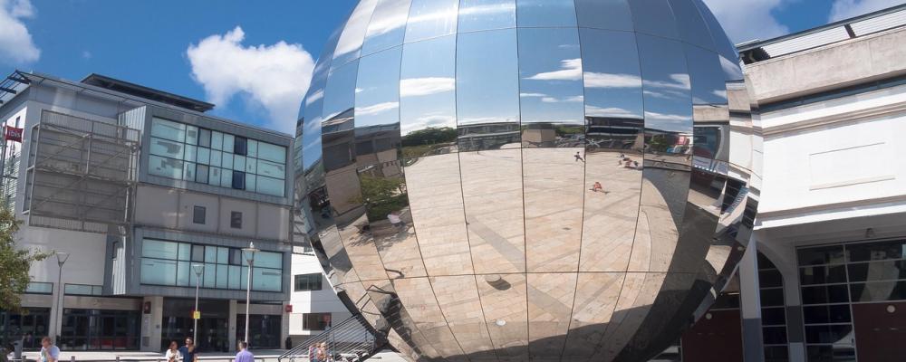Planerad byggnad av aluminium i staden Bristol. Illustration: Creative Commons Lic, Pixabay. Kredit: Trux