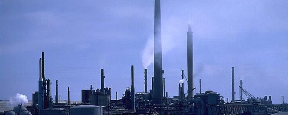 Rönnskärsverken i Skelleftehamn är Sveriges enda smältverk för framställning av basmetaller från återvinning av elektronikskrot. Foto: Riksantikvarieämbetet / Pål-Nils Nilsson, CC-BY