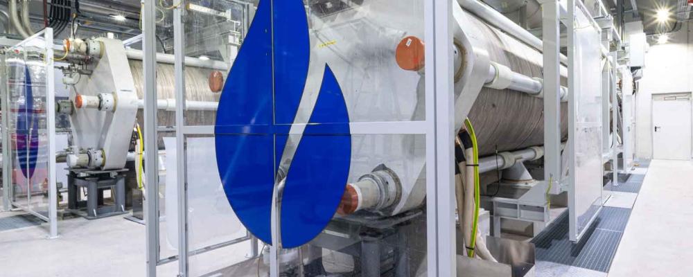 En elektrolysanläggning med AHES-varumärke. Den indiska förnybarhetskoncernen KP Group har tecknat ett tidigt avtal med vätgasteknikbolagen GH2 Solar och Advanced Hydrogen Energy Solutions (AHES) för att utveckla en anläggning för grön ammoniak med en kapacitet på 100 000 ton per år. Foto: GH2 Solar