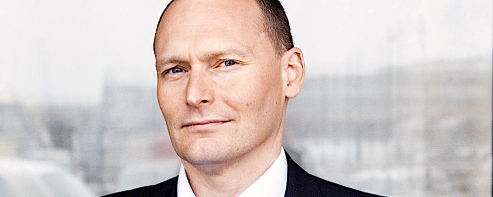 - Industriella investeringar kan inte byggas på väderberoende produktion. Därför behöver vi stabil och förutsägbar elproduktion vid sidan av den, vilket i praktiken innebär kärnkraft, säger Sami Nikander, direktör med ansvar för hållbarhet och industripolitik vid kemiska industriföreningen, Kemianteollisuus ry, i ett uttalande. Foto: Kemianteollisuus ry