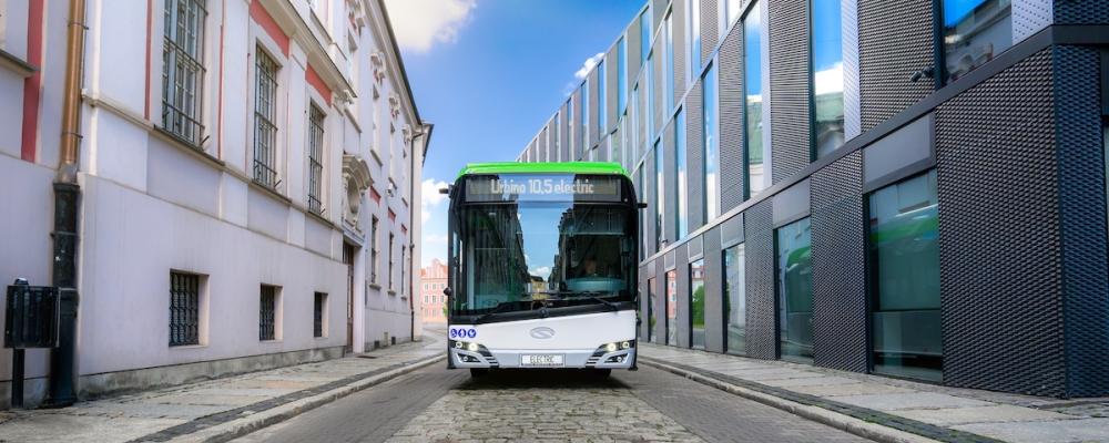 Solaris presenterade vid Busworld 2025 sin nya elbuss Urbino 10,5 electric – en smidig modell med plats för 85 passagerare, utvecklad för trånga stadsmiljöer. Foto: Solaris
