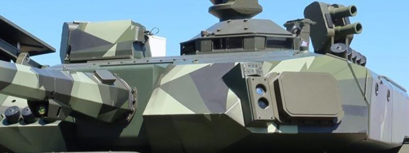 Nyligen meddelade Elbit Systems Ltd. företaget Hägglunds att man har tilldelat ett kontrakt på 109 miljoner dollar för leverans av IRON FIST Active Protection System (APS) för sin CV90-plattform till BAE Systems Hägglunds (BSH) för en europeisk kund. Avtalstiden är tre år. När det gäller Hägglunds fordon är de sedan länge Natokompatibla. Foto: Hägglunds