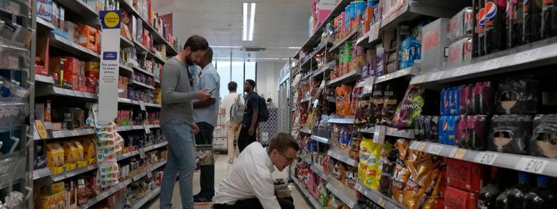Frank Augstein AP/TT: En ny laddning ovanligt höga inflationssiffror från USA. Arkivbild
