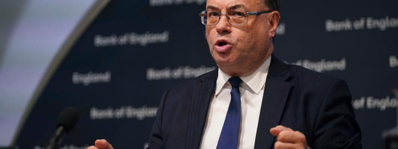 Yui Mok AP/TT: Den brittiska centralbanken Bank of England, med chefen Andrew Bailey, höjer räntan. Arkivbild