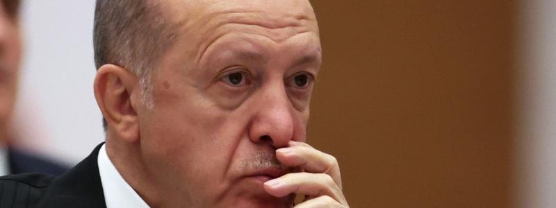 Sergei Bobylev AP/TT: Turkiets centralbank fortsätter på president Recep Tayyip Erdogans spår och sänker styrräntan trots att inflationen skenar i landet. Arkivbild
