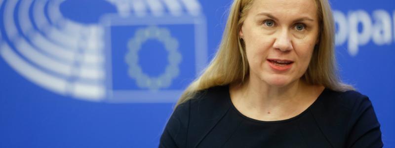 Jean-Francois Badias/AP/TT: EU:s energikommissionär Kadri Simson presenterar förslag på reform av elektricitetsmarknaden på en presskonferens i Strasbourg.