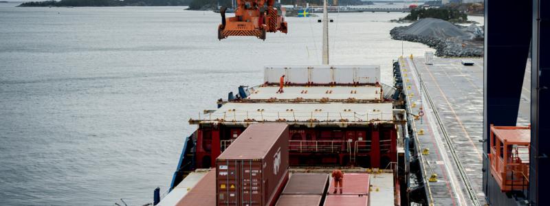 Tim Aro/TT: Priserna på import sjönk med 0,8 procent i mars. Arkivbild.