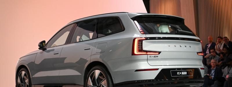 Anders Wiklund/TT: Volvo EX90, Volvo Cars nya helt elektriska modell i samband med lanseringen. Arkivbild.