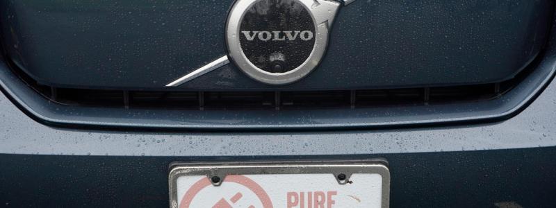 Ted S Warren/AP/TT: Volvo Cars minskar antalet anställda i Sverige.