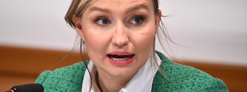 Claudio Bresciani / TT: Energi- och näringsminister Ebba Busch (KD) är glad för att EU-kommissionen nu har givit grönt ljus. Arkivbild.