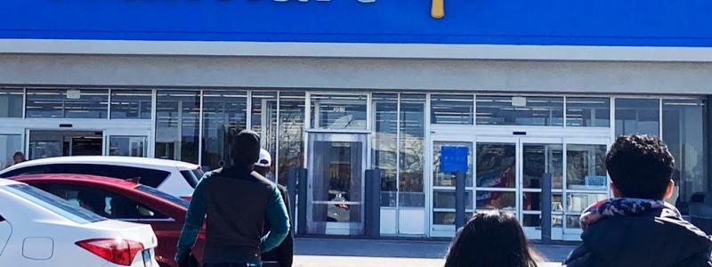 Nam Y Huh/AP-TT: Försäljningen ökade för amerikanska lågprisjätten Walmart. Det gillade New York-börsen. Arkivbild.