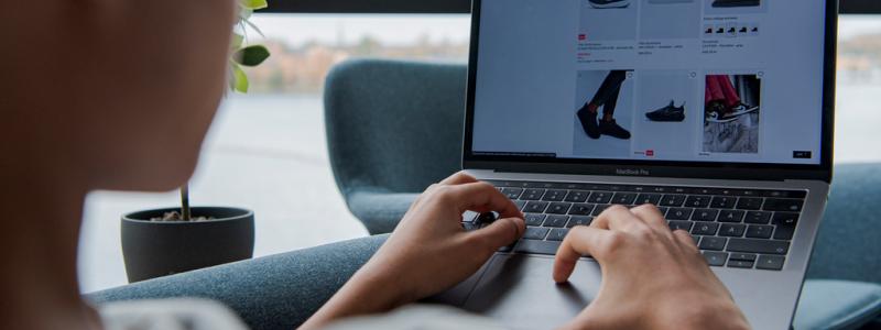 Tim Aro/TT: E-handeln hade det motigt i maj. Arkivbild.