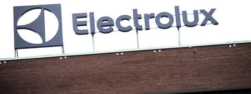 Henrik Montgomery/TT: Electrolux, tillverkare av vitvaror och hushållsapparater, planerar att banta verksamheten kraftigt. Arkivbild.