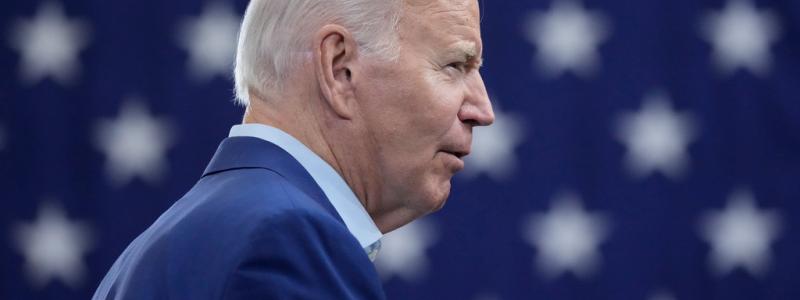 Alex Brandon/AP/TT: Presidentordern syftar till att dämpa Kinas förmåga att utnyttja amerikansk teknologi. Arkivbild.