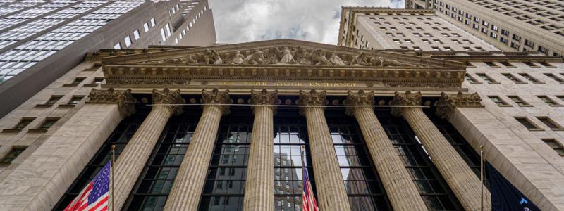 J. David Ake/AP/TT: Grönt på fredagen, men rött för veckan som helhet på Wall Street. Arkivbild.