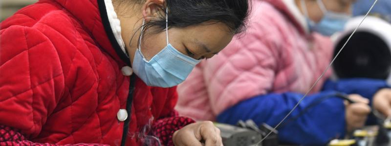 Chinatopix AP/TT: Kinas tillverkningsindustri på plus igen.