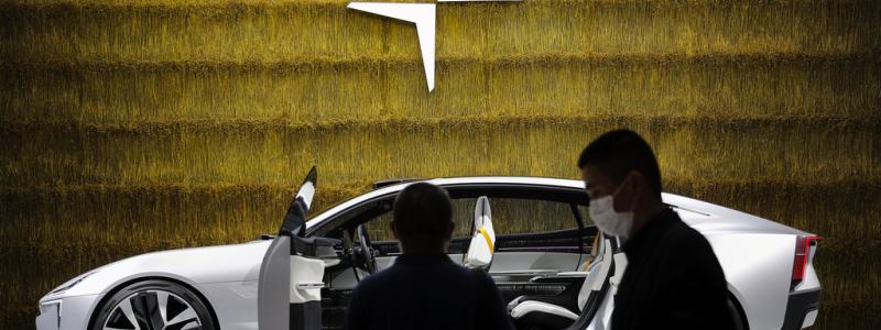 Andy Wong AP/TT: Värdet på elbilstillverkaren Polestar – där Volvo Cars är delägare – sätts till 0 kronor i en färsk analys från storbanken SEB. Arkivbild