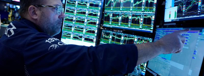 Richard Drew/AP/TT: Stilla dag på Wall Street. Arkivbild.