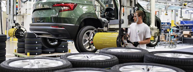Biltillverkningen vid Skodas Kvasinyverk pausar på grund av problem hos underleverantörer. Foto: Skoda