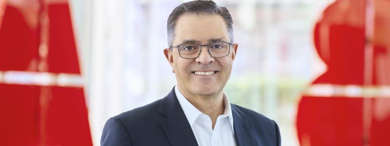 Sami Atiya, som idag är chef för affärsområdet Robotics & Discrete Automation och medlem av koncernledningen, kommer att lämna ABB i slutet av 2026 ”i linje med den annonserade försäljningen av Robotics-divisionen”. Foto: ABB