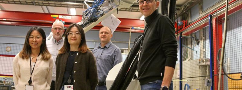 Projektet kommer att integrera automatiserade, molnbaserade simuleringar med fysisk robottestning vid ABB:s anläggning i Bryne, Norge.