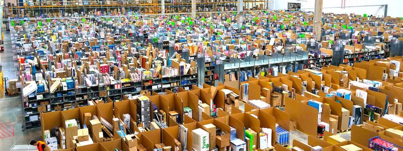 Spanska Amazons logistikcentral i San Fernando de Henares. Foto: Wikipedia Common Lic. Kredit: Álvaro Ibáñez från Madrid