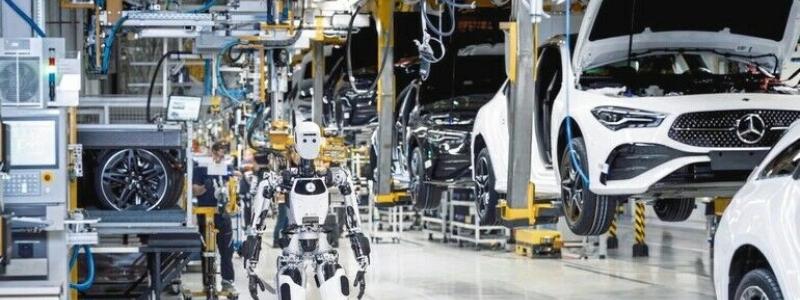 Mercedes testar användningen av en robot-modell från den amerikanska tillverkaren Apptronik: Apollo är cirka 1,73 meter lång, väger 73 kilo och kan lyfta 25 kilo.
Bild: Apptronik/Mercedes