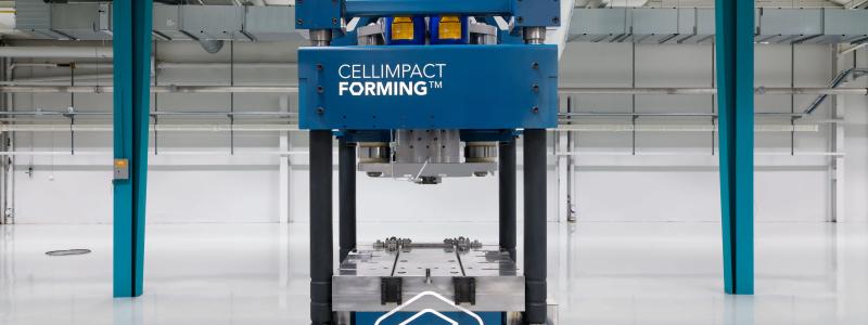 Cell Impact har utvecklat och patenterat en metod för höghastighetsformning, Cell Impact Forming, som enligt dem gör det möjligt att tillverka flödesplattor mer skalbart och kostnadseffektivt, jämfört med konventionella formningsmetoder. Foto: Cellimpact