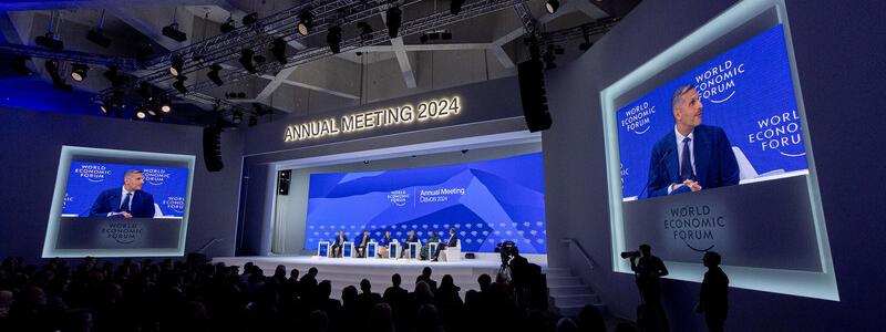 På världsekonomiskt forum i Davos mötte deltagarna verkligheten och konflikterna i världen. Foto: Världsekonomiskt forum/pressfoto
