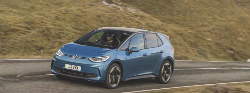 Volkswagen har visat hur prismedvetna tyska konsumenter är genom en kampanj där de erbjöd ID.3 till ungefär samma månadsavgift som en Golf. Kampanjen visade att konsumenter är villiga att köpa elbilar om priset är jämförbart med bensindrivna bilar. Foto: VW