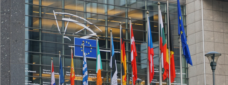 Långa väntetider för olika tillstånd är ett hinder för investeringar i EU. Arkivbild