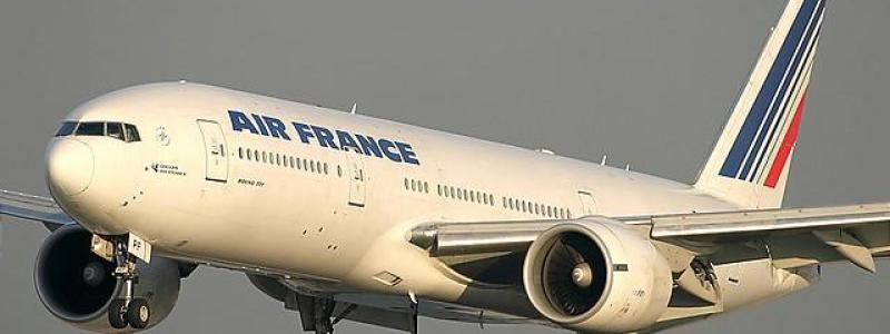 Air France är ett franskt flygbolag, dotterbolag till Air France-KLM. Bolaget bildades 1933 och fusionerades under 2004 med KLM. Foto: FGSPF/Wikimedia Commons