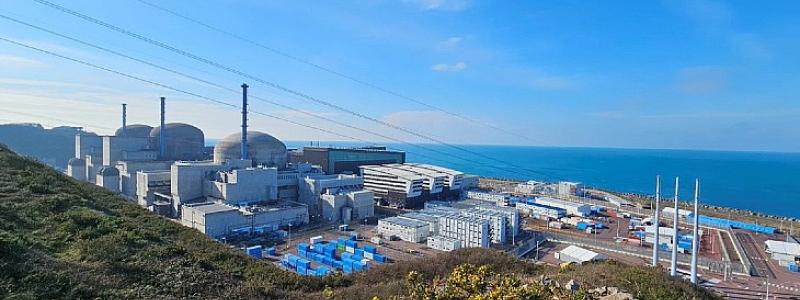 Flamanville 3:s reaktorbyggnad under uppbyggnad. Den franska kärnreaktorn har nu nått full effekt efter flera års förseningar. Foto: EDF/X