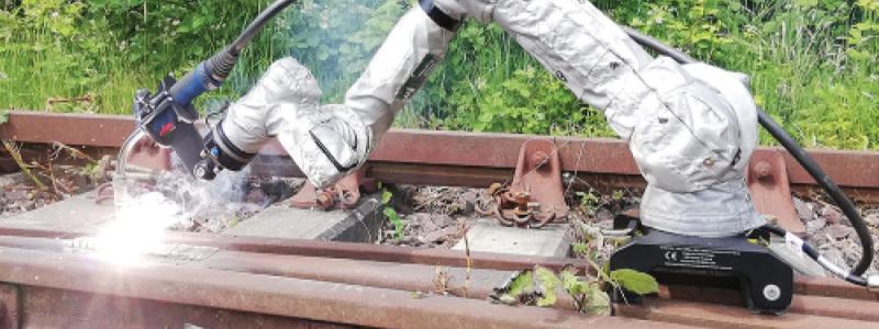"Robotized Track Welding" - robotiserad rälssvetsning. Foto: Rock Products & Welding Alloys, www.welding-alloys.com