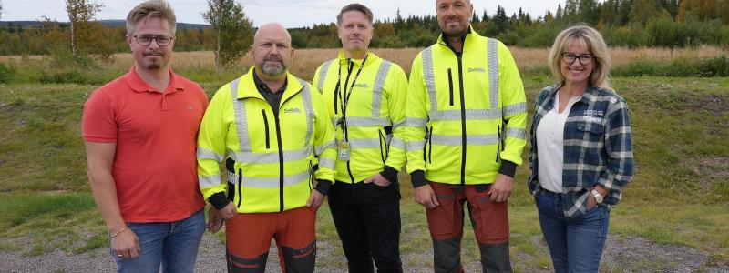 Fr. vänster_Johan Gustafsson-Magnus Kohkoinen-Magnus Pekkari-Patrik Snell-Linda Dittrich. Foto: Snells Entreprenad AB/Nordkust Maskin AB