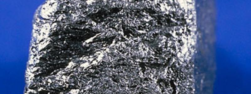 Grafit används främst i elfordons batterier, där omkring hälften av det aktiva materialet är grafit. Foto: Wikimedia Commons