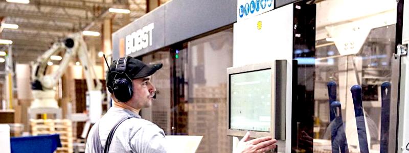 Som en del av arbetet ska fabriken i Litauen också granskas ur ett tekniskt perspektiv. Det gäller bland annat system för behandling och utsläpp av avloppsvatten samt övriga teknologiska processer i produktionen. Foto: Grigeo Klaipėda