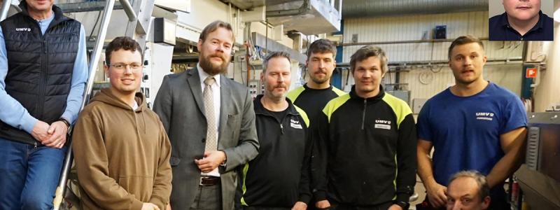 "Testbädden är tillgänglig för alla, oavsett om du är en enskild person som vill testa en idé eller ett stort etablerat företag", säger Nicklas Blomquist. Gruppbild: SIO Grafen