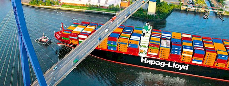 Hapag-Lloyds containerfartyg i Hamburgs hamn. Foto: Hapag-Lloyd