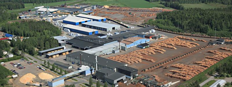 Korkeakoski såg producerar ca 350 000 kubikmeter virke per år. Foto: UPM Timber