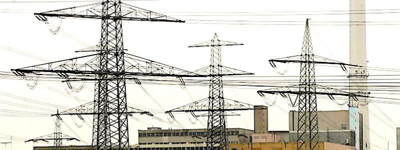 Kraftverket Landesbergen, framför det ställverket ”KW Landesbergen” respektive ”Kraftwerk Robert Frank” i Tyskland. Foto: Wikipedia Commons LIc. Kredit: Axel Hindemith