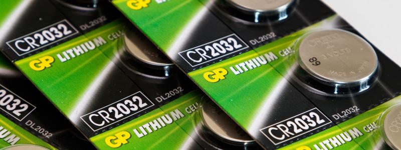 Litiumhydroxid utvinns ur varmt, salt termalvatten som pumpas upp via djupborrade brunnar. Efter att litiumet extraherats återförs vattnet i marken. Metoden marknadsförs som mindre mark- och resurskrävande än traditionell gruvdrift, men den kräver omfattande borrning och avancerad processutrustning. Foto: Creative Commons lic. Kredit: Alexei_other