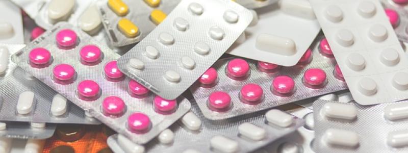 Teel Plastics i Wisconsin, som levererar bland annat förpackningar till medicinteknikföretag, meddelar att företaget kartlägger hela leveranskedjan för att minimera risker. Denna osäkerhet gör att medicinteknikföretag förbereder sig genom att se över sina lagerhanteringsstrategier, flytta verksamhet eller söka undantag från tullarna. Källa: Creative Commons Lic. Kredit: Pexels.