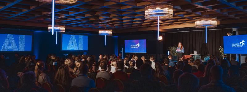 Halland Tech Week är ett återkommande mässa under en vecka på hösten varje år. Deltagare erbjuds kompetens­utveckling, nätverkande och inspiration. Halland Tech Week finansieras med stöd från Region Halland och den Europeiska Regionala utvecklings­fonden. Foto: Natalie Greppi/Campus Halland