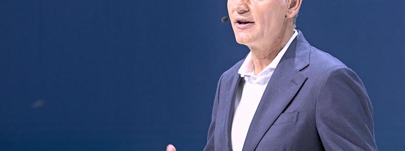 – Målet för kostnads- och kapacitetsanpassning är tydligt, även om vägen dit kan vara flexibel. Vi hade avsatt cirka 900 miljoner euro för dessa åtgärder i årsredovisningen, sade Volkswagens koncernchef Oliver Blume.