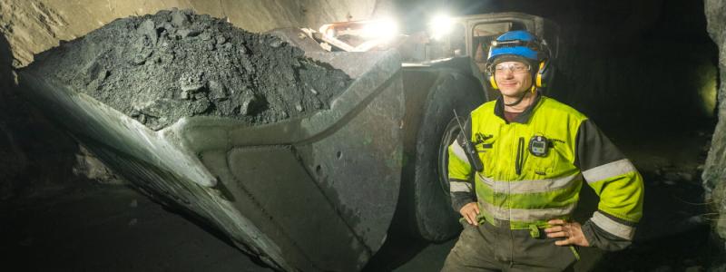 Exempel på finsk gruvdrift. Bilden har tagits i Pampalo-gruvan som ägs och drivs av Endomines Finland Oyj och utgör en central del i bolagets verksamhet i Finland. Gruvan ligger längs den så kallade Karelian Gold Line, ett guldbärande greenstone-bälte över cirka fyrtio kilometer i östra Finland, främst inom kommunen Ilomantsi. Endomines Verksamheten vid Pampalo omfattar både underjordsbrytning och dagbrottsdrift. Foto: Endomines