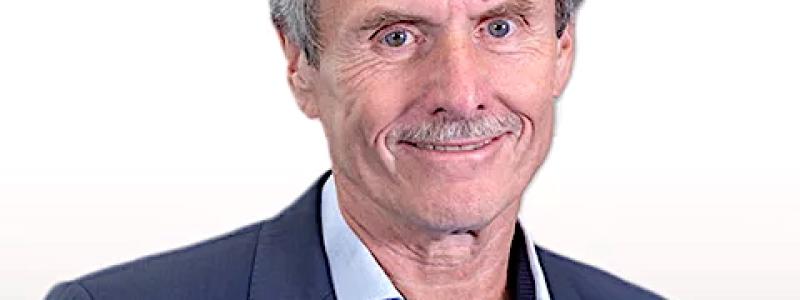 Professor Ferdinand Dudenhöffer från Center for Automotive Research (CAR) konstaterar:
– Förlorarna är de tyska jobben. Bilar som tillverkas i Tyskland beläggs med tullar, medan bilar tillverkade i USA slipper motåtgärder. Foto:CAR