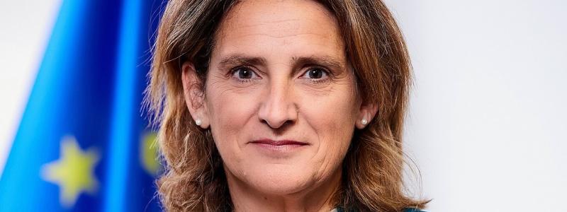 Teresa Ribera vill underlätta sammanslagningar, stödja europeiska företag och påskynda grön omställning. Foto: Wikipedia Common, kredit: EU- kommissionens officiella foto.