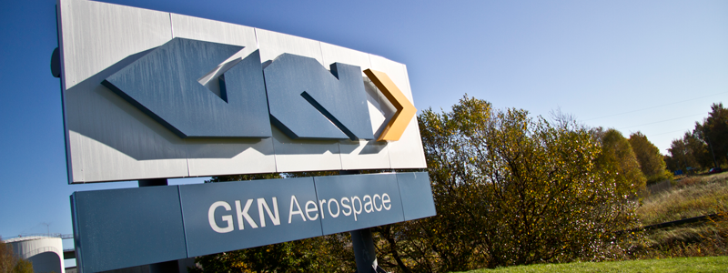 GKN Aerospace Sweden entréskylt utanför fabriken i Trollhättan. Foto: RobMag66/Wikimedia Commons